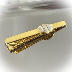💕Beautiful Letter H Two Tone Tie Clip💕